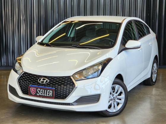 HYUNDAI HB20S 1.6 COMFORT PLUS 16V FLEX 4P AUTOMÁTICO